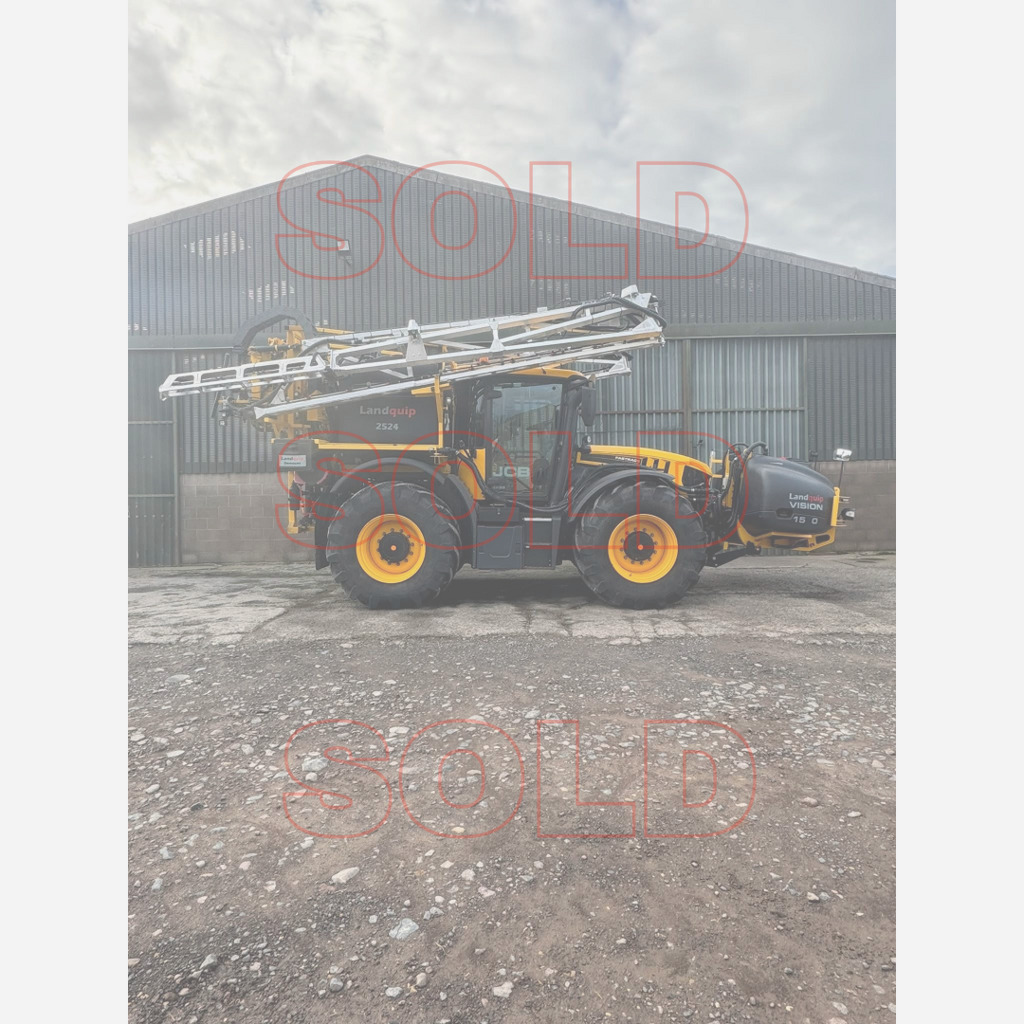 JCB 4220 Fastrac & Landquip Demount Sprayer (SOLD)