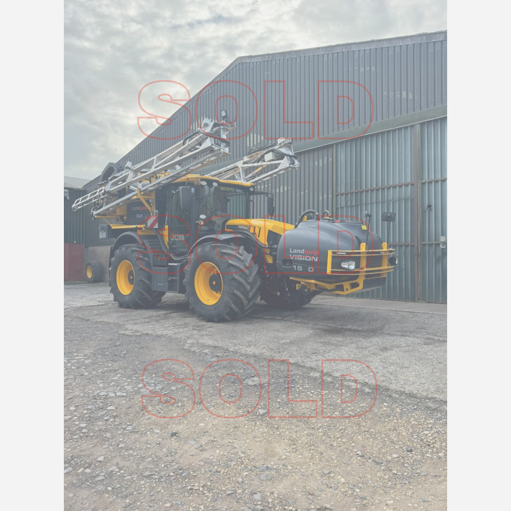 JCB 4220 Fastrac & Landquip Demount Sprayer (SOLD)