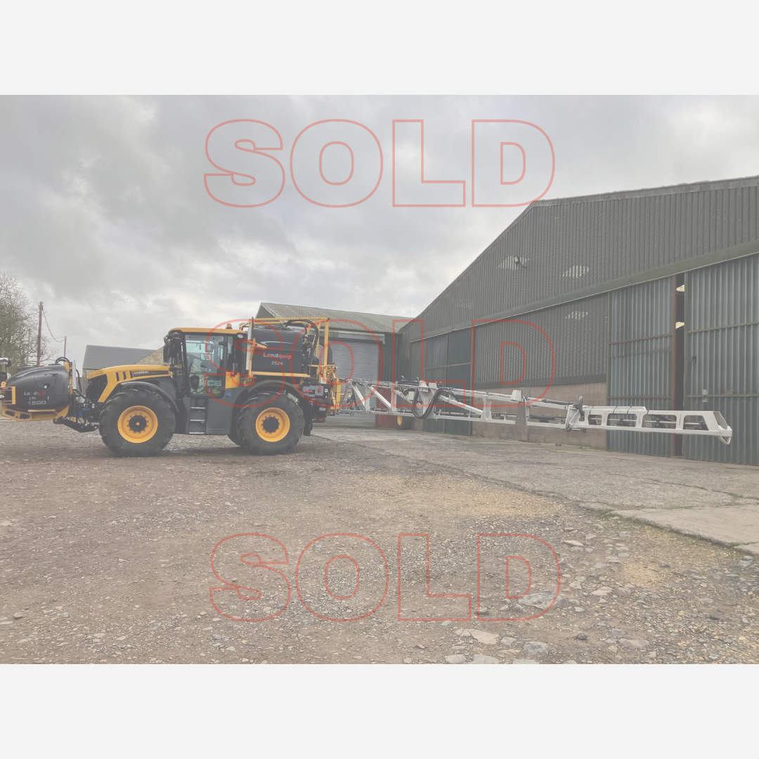JCB 4220 Fastrac & Landquip Demount Sprayer (SOLD)