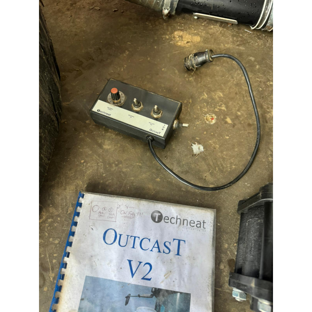 Techneat Outcast V2